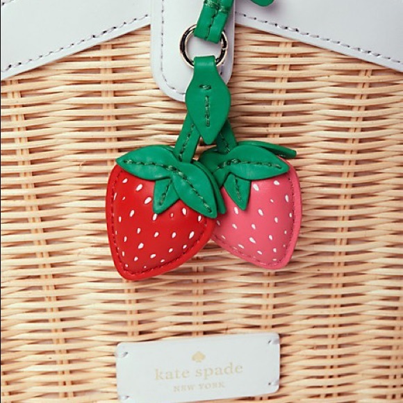 kate spade Bags Kate Spade Strawberry Picnicinthepark Straw Basket